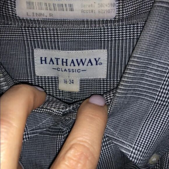 Hathaway Classic Button Down Shirt - Picture 3 of 4